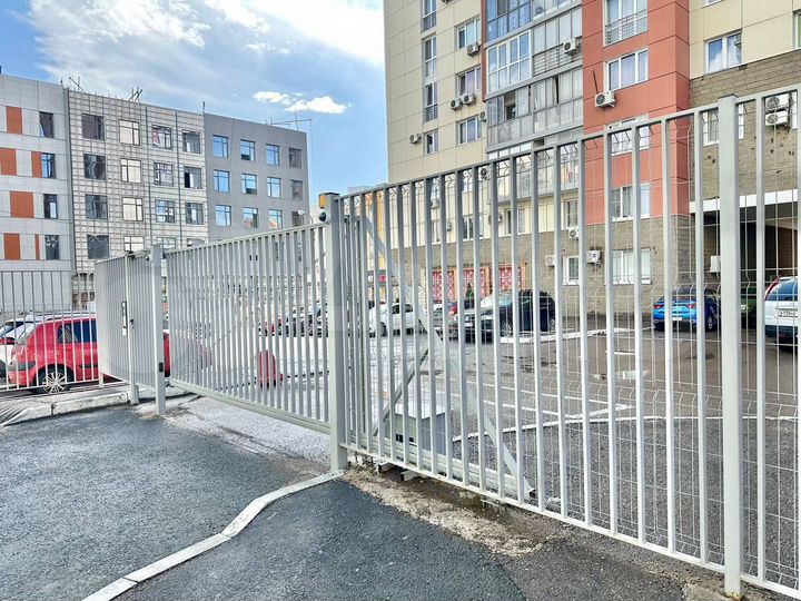 2-к. квартира, 61 м², 4/10 эт.