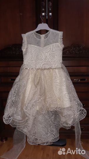 Нарядное платье для девочки