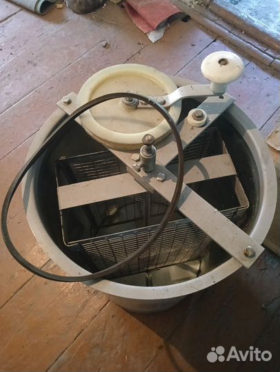 Медогонка 2х рамочная