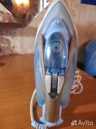 Паровой утюг Philips