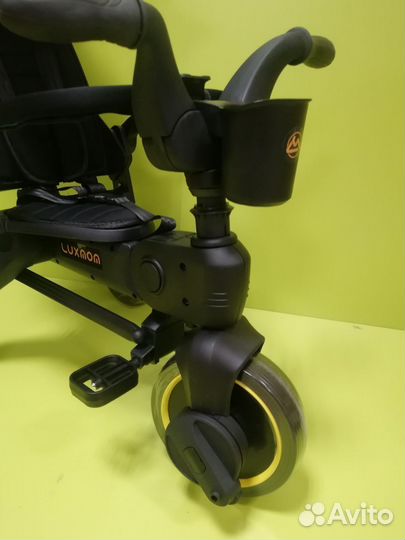 Трёхколёсный велосипед Luxmom