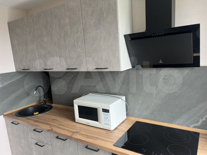 2-к. квартира, 53 м², 10/12 эт.