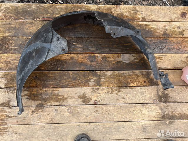 Подкрылок передний левый Ford Fusion