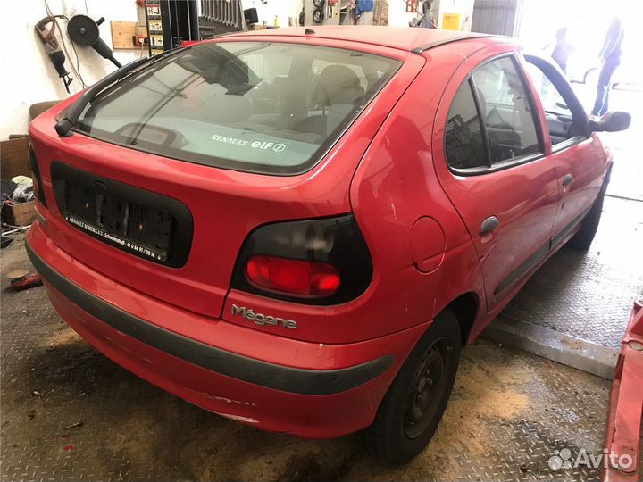 Разбор на запчасти Renault Megane