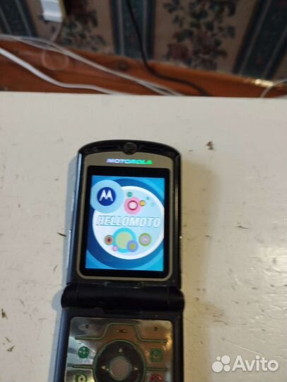 Телефон Motorola razr V3i