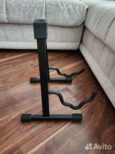 Стойка для гитары Millenium Германия