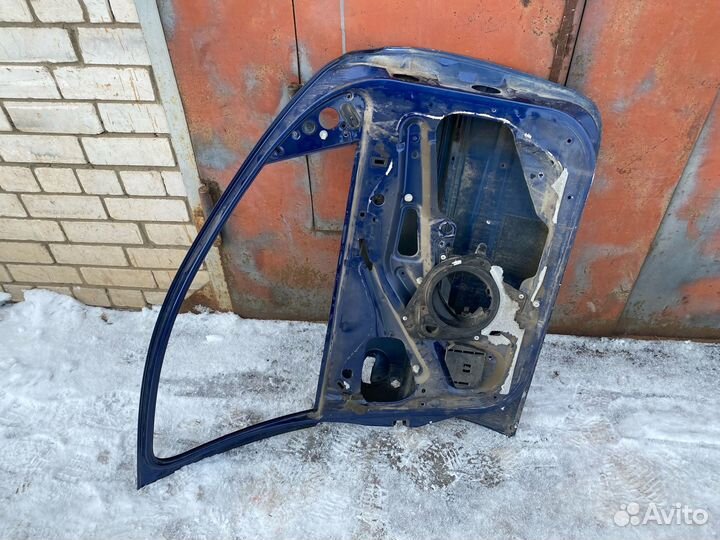Дверь передняя левая Пежо 206