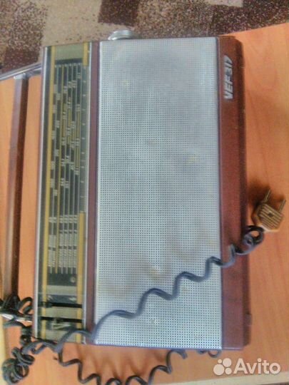 Советский радиоприемник веф