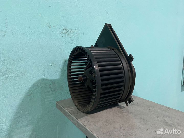 Моторчик печки Skoda Octavia 1 (A4)