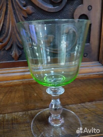Рюмка стекло антиквариат царизм уран