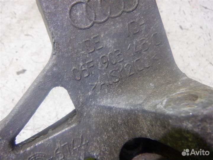 Кронштейн генератора Фольксваген Кадди Кэдди 3