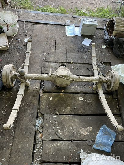 Залний мост москвич 412 с рессорами