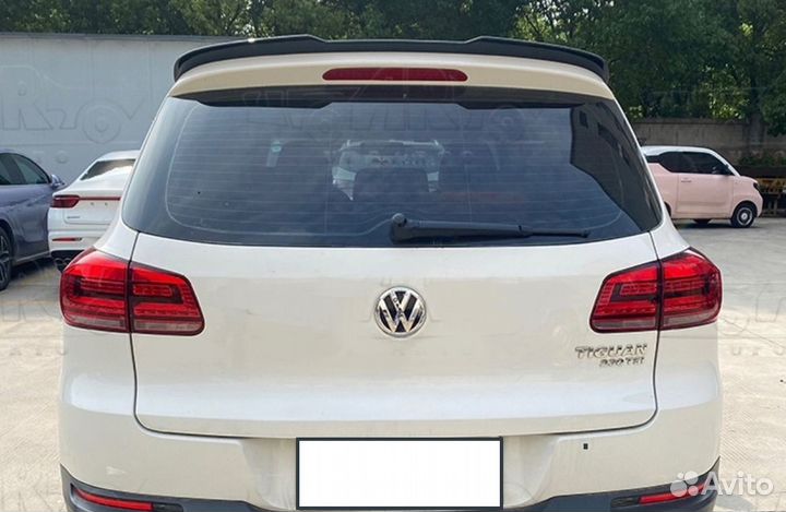 Спойлер на Volkswagen Tiguan 1