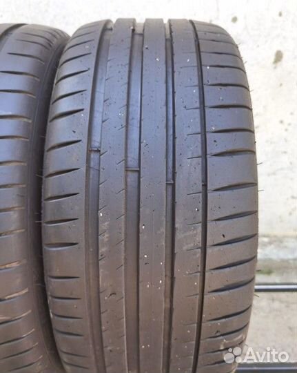 Michelin Pilot Sport 4 235/40 R19 96Y