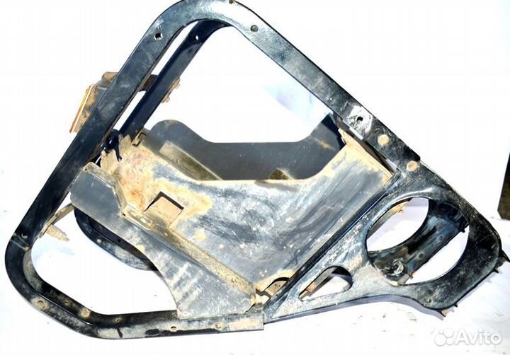 Кронштейн противооткатной упоры renault trucks Pre