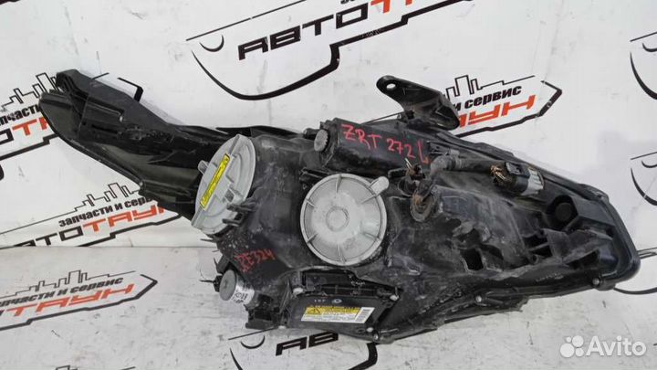 Фара toyota avensis ADT270 ADT271 ZRT270 ZRT271 ZR