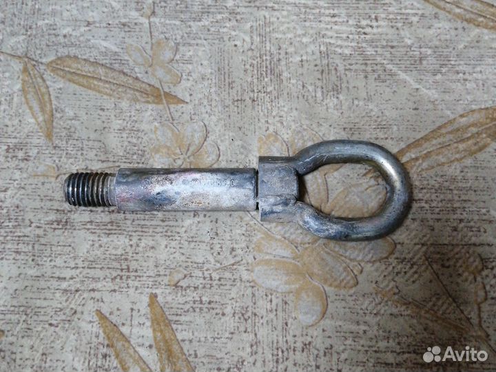 Буксировочный крюк skoda fabia