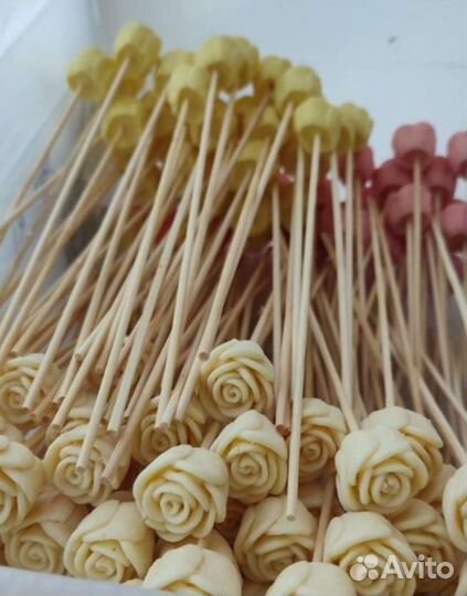 Шоколадные розы оптом