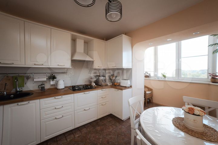 3-к. квартира, 90 м², 7/9 эт.