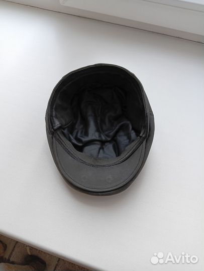 Мужская кожаная кепка