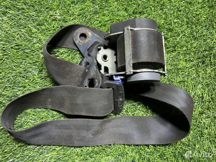 Ремень безопасности Renault Logan