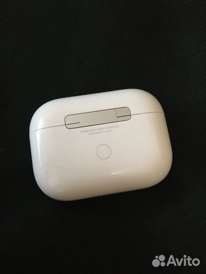 Кейс AirPods Pro 1 (A2190), оригинальный