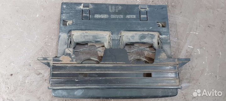 Подстаканник Nissan Serena c23