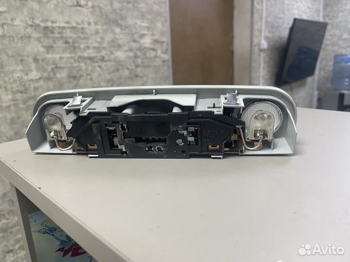 Плафон освещения салона Ауди Ку7 А6 С6