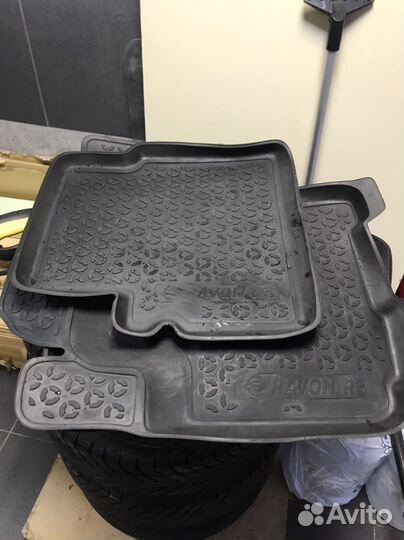 Автомобильные коврики ravon