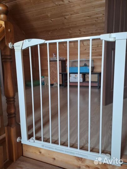 Барьер-ворота (двери, лестницы)