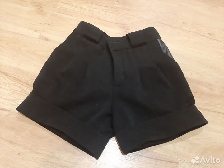 Школьные шорты