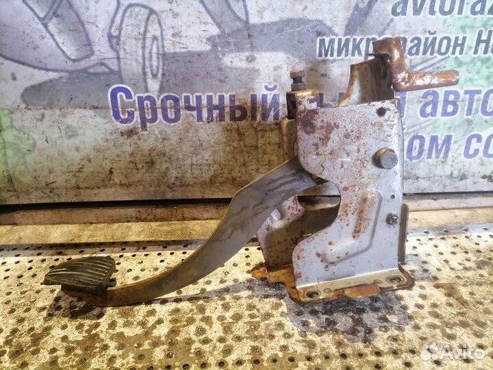 Педаль сцепления Chevrolet Lanos