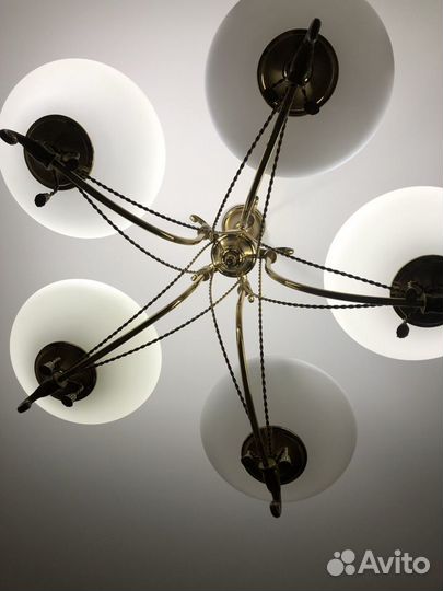 Люстра в отличном состоянии