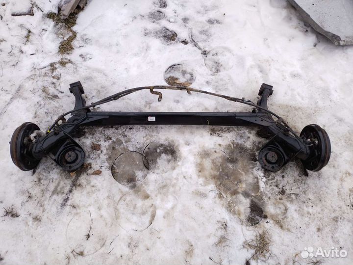 Балка задняя под барабаны Hyundai Solaris 1