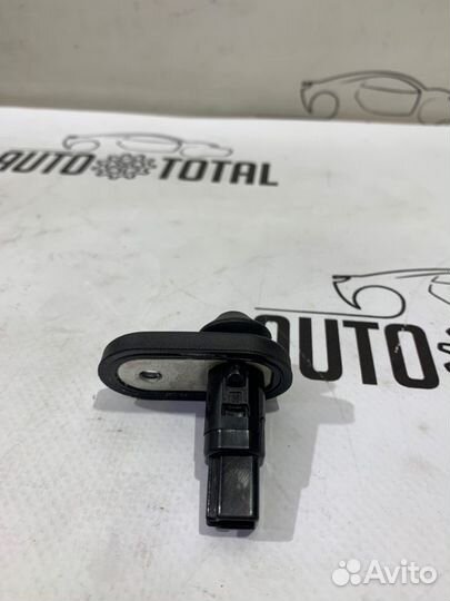 Концевик двери Toyota Rav4 A40 3ZR 2018