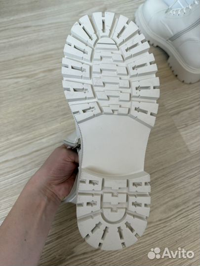 Ботинки женские зимние 39 размера