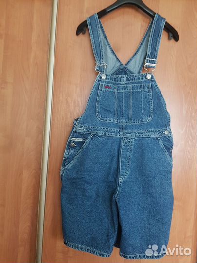 Джинсовый комбинезон-шорты новый