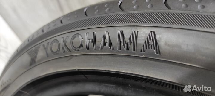 Yokohama BluEarth RV-02 215/45 R18