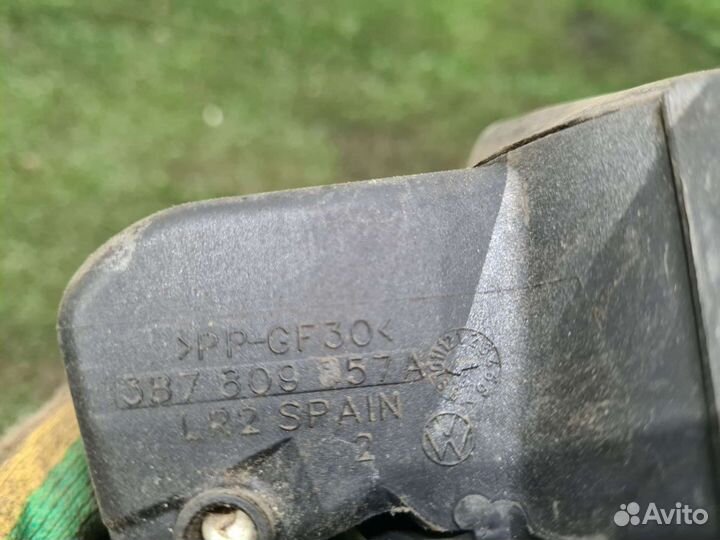 Лючёк бензобака Passat B5+ Superb 1