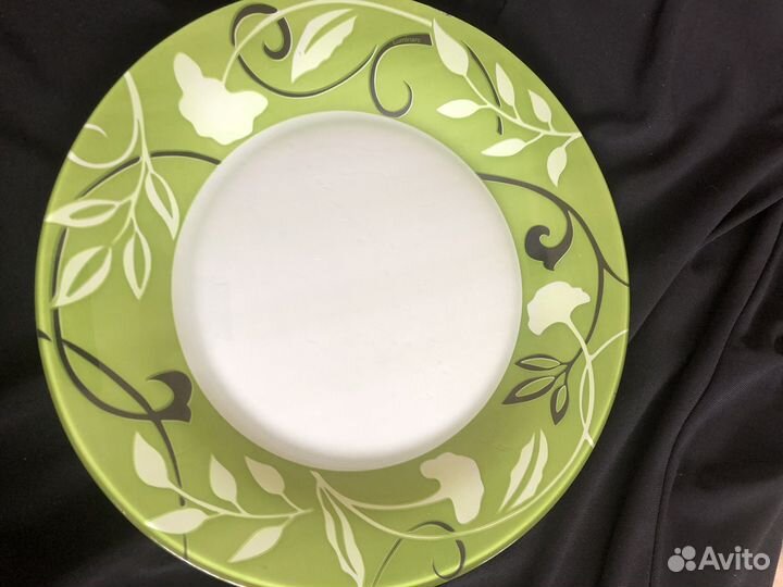 Большие тарелки и блюда