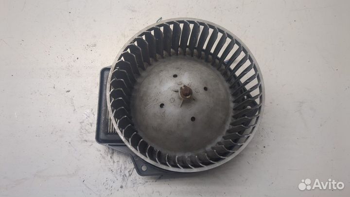 Двигатель отопителя Nissan Elgrand, 1997