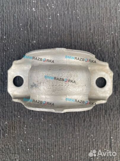 Скоба крепления втулки стабилизатора BMW X5