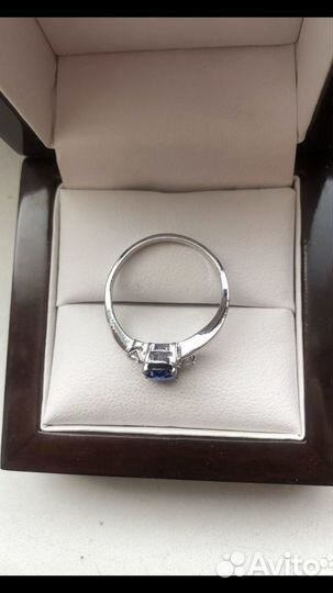 Серебряное кольцо