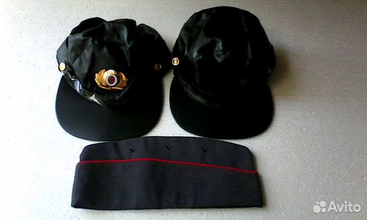 Кепки и пилотка