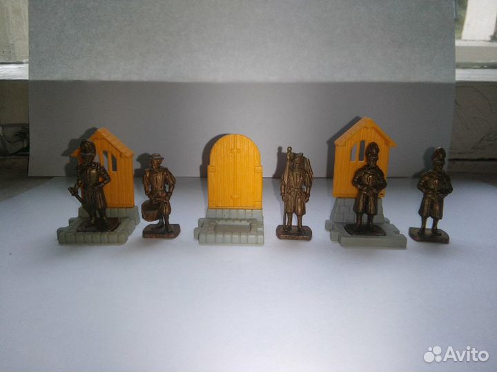 Фигурки солдатиков. Киндер. Солдатики. Гвардия