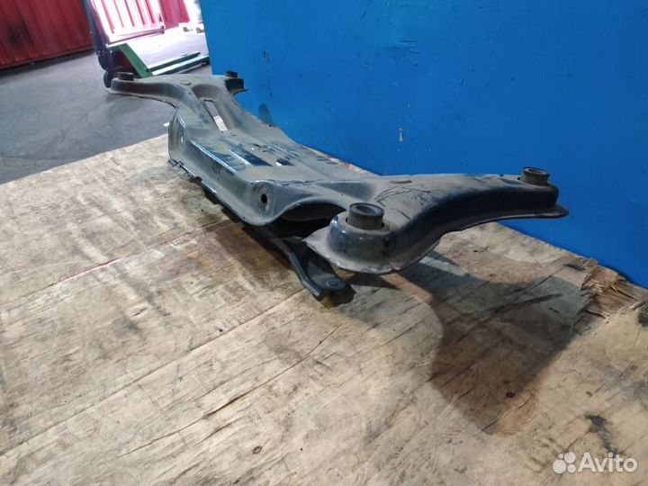 Подрамник задний Toyota Camry V30 2001-2005