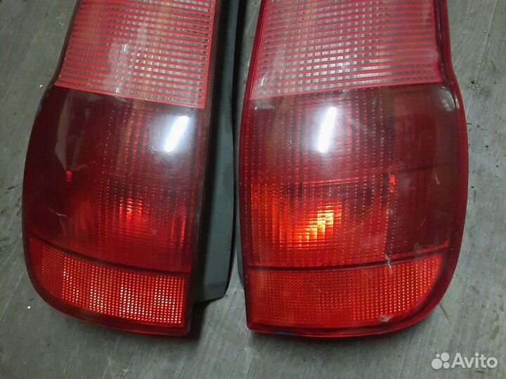 Задний фонарь правый левый Fiat Punto 1 176 93-99