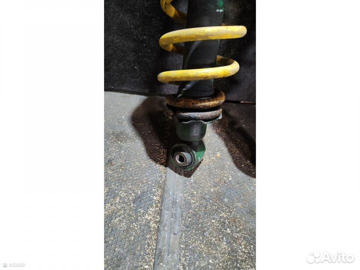 Стойка на toyota celica ZZT231