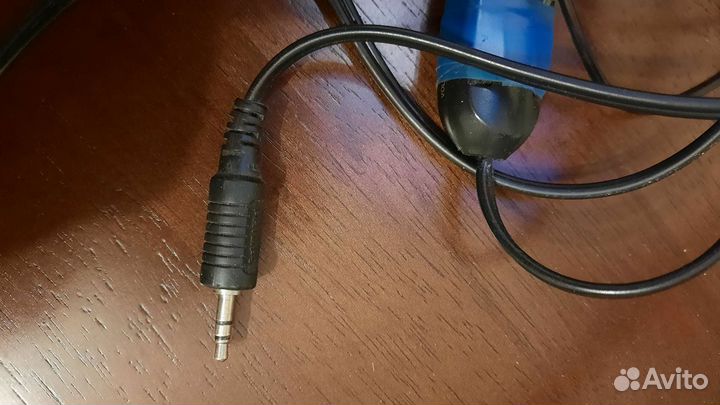 Проводные наушники philips