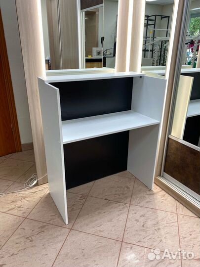 Кассовый стол / Ресепшн / Стойка Администратора